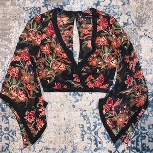 Crop long sleeve top